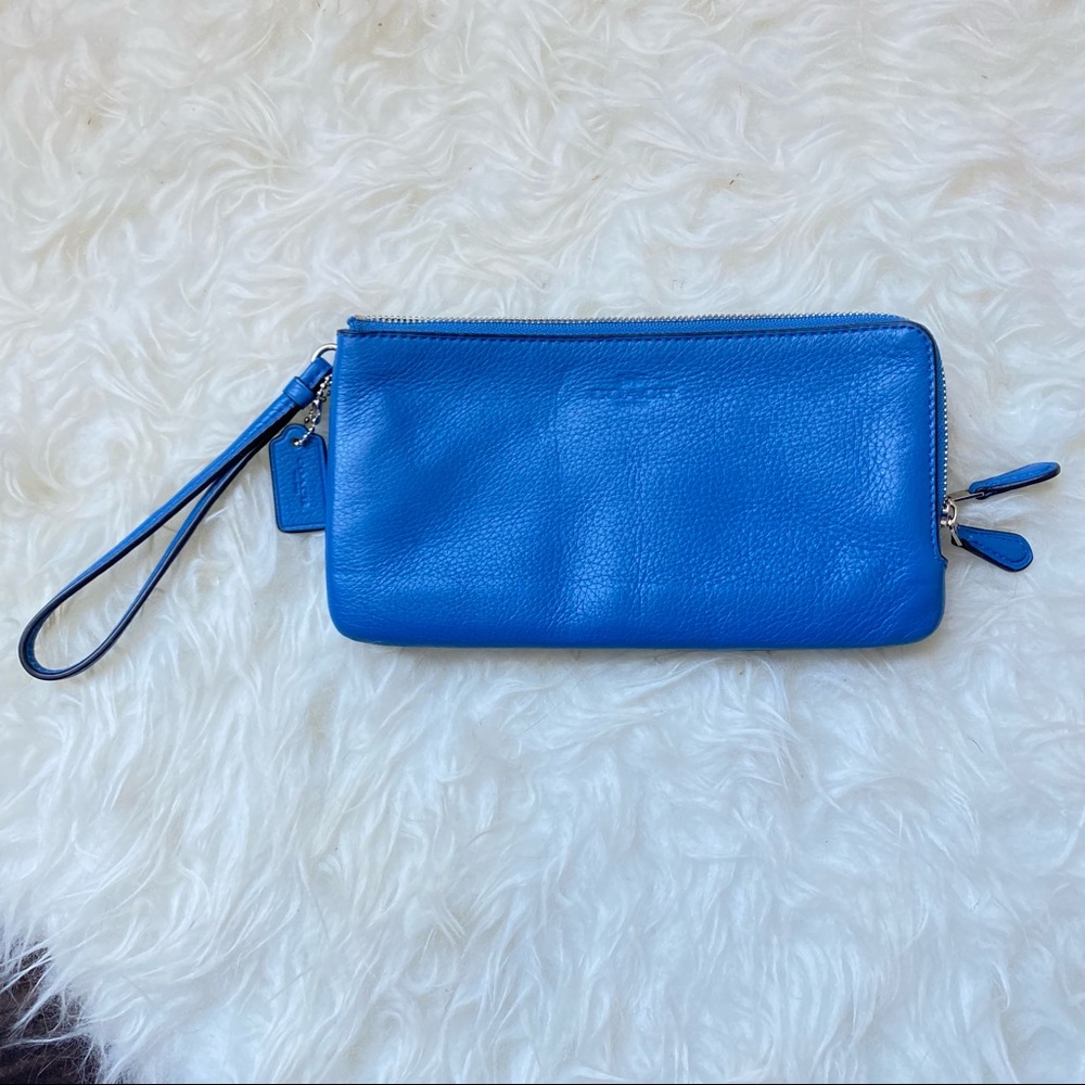 Coach 2 Pocket Wristlet - Large